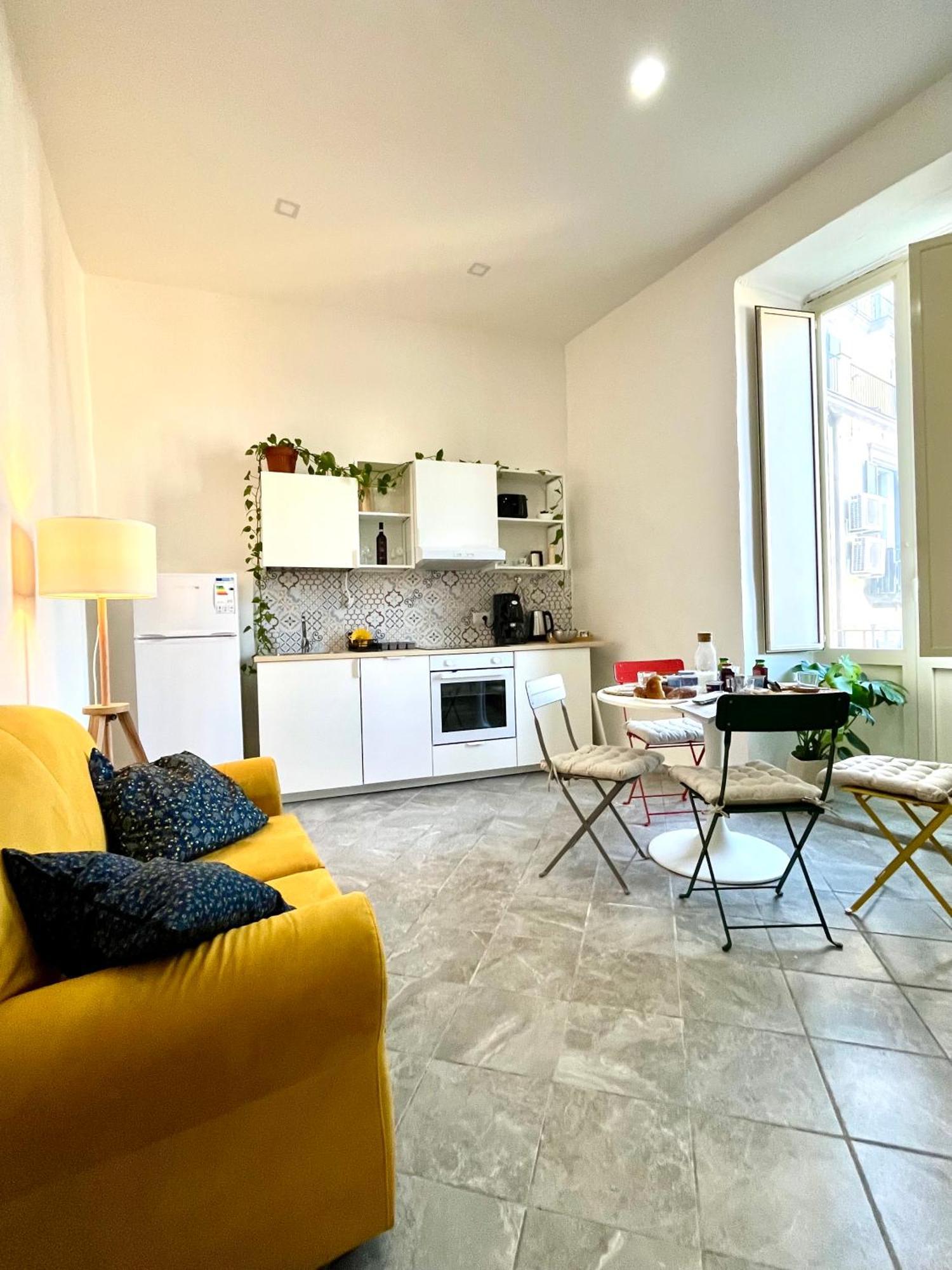 7 Bello House Неаполь Экстерьер фото