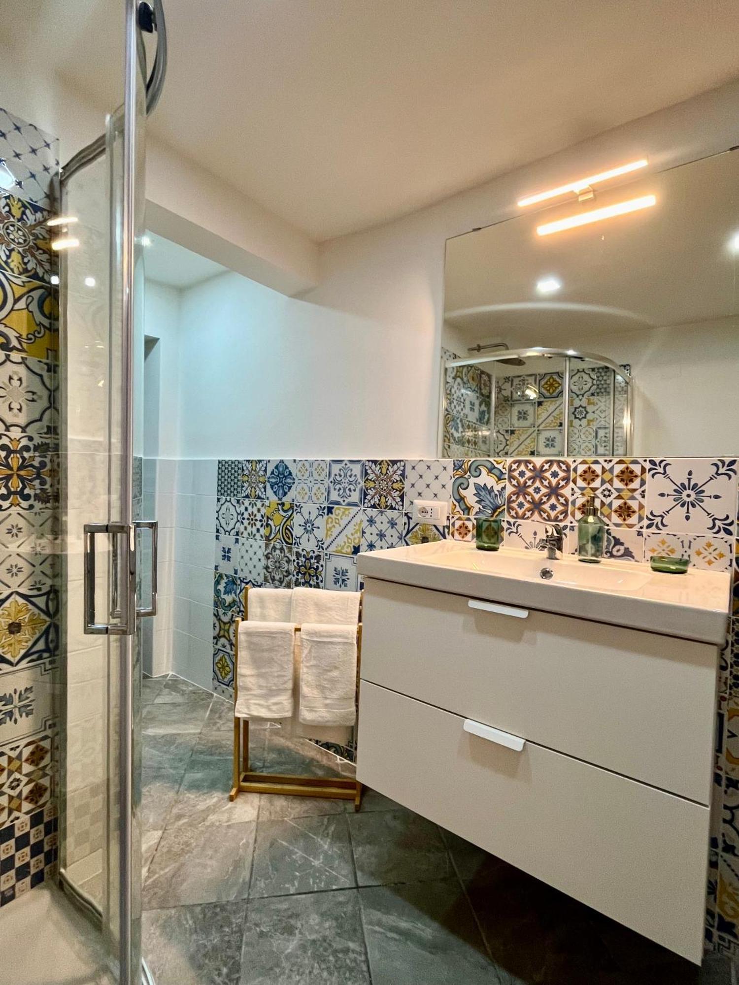7 Bello House Неаполь Экстерьер фото